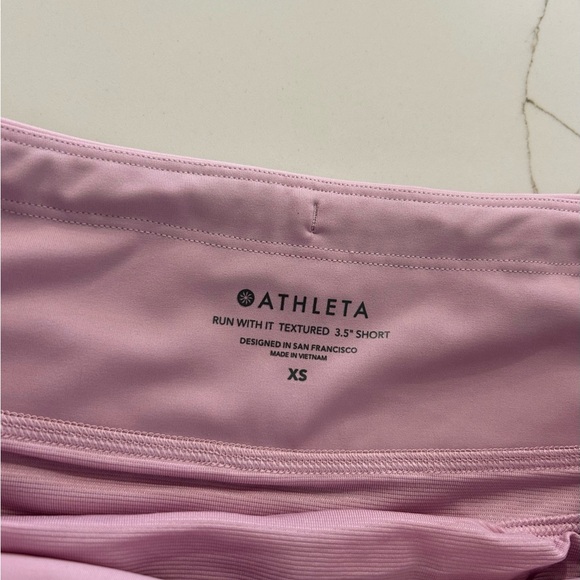 ATHLETA RUN WITH IT TEXTURED 3.5" SHORT - Picture 8 of 10